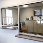 Countertop glass partitions