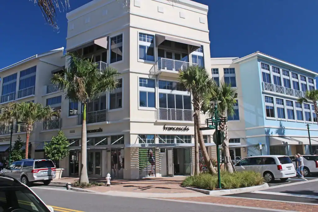 street view of popular shopping center in Florida